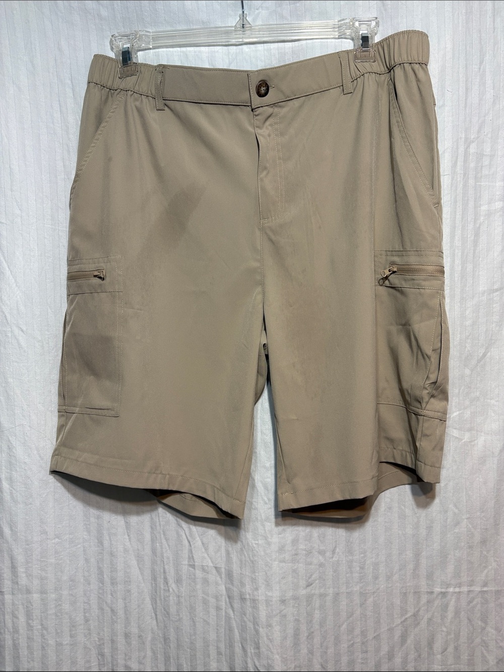 GK Men's Cargo Shorts in Khaki